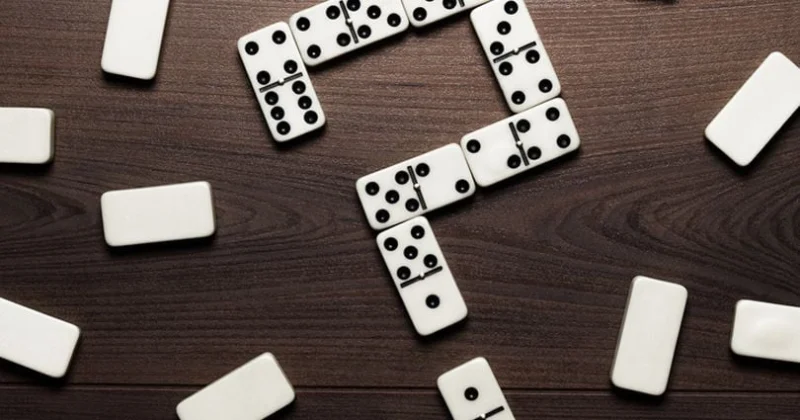 How to play dominoes is considered fair