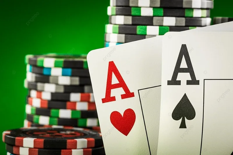 Why does the online blackjack game attract so many players?